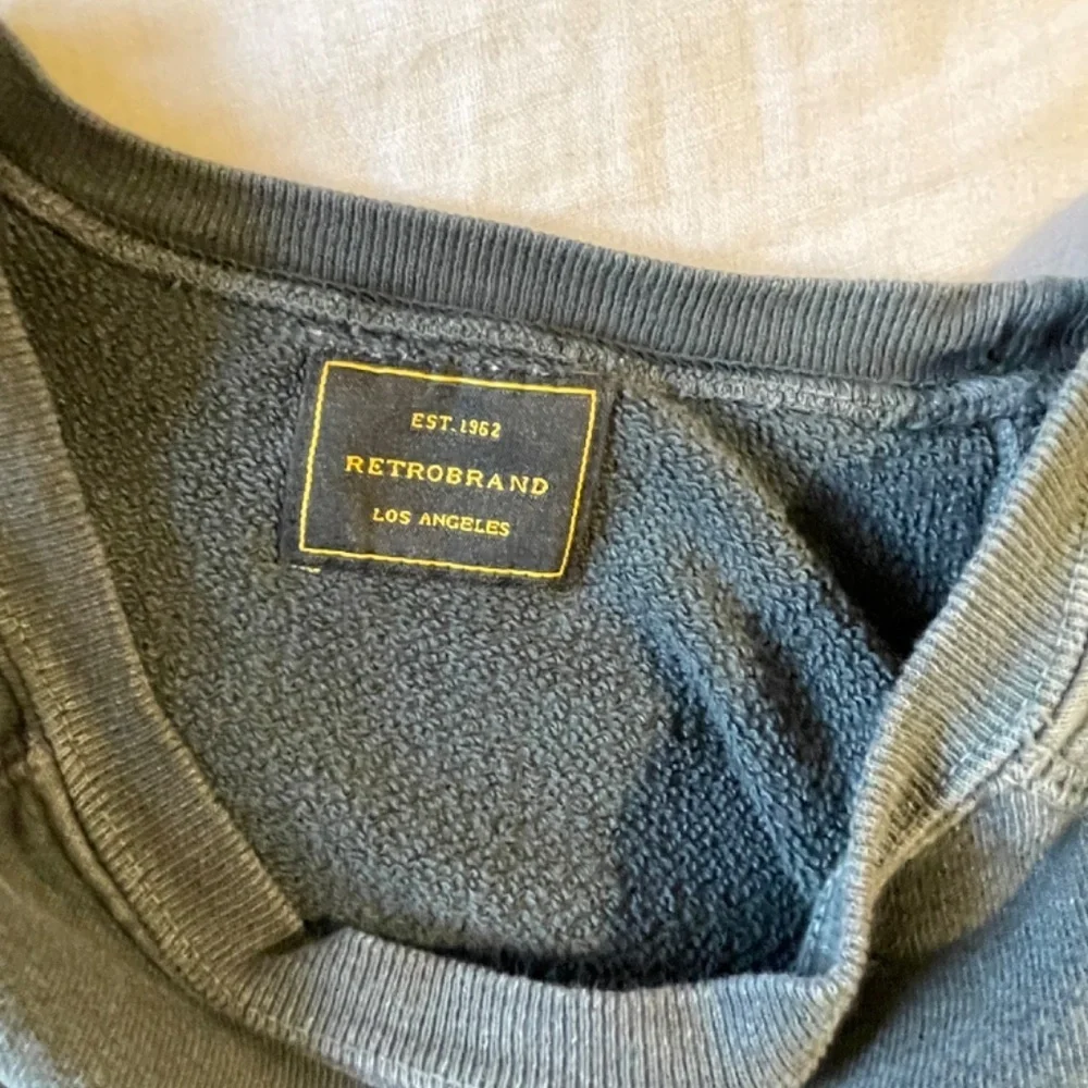 Nashville Women's Black obersized Pull OverSweater - Picture 7 of 9